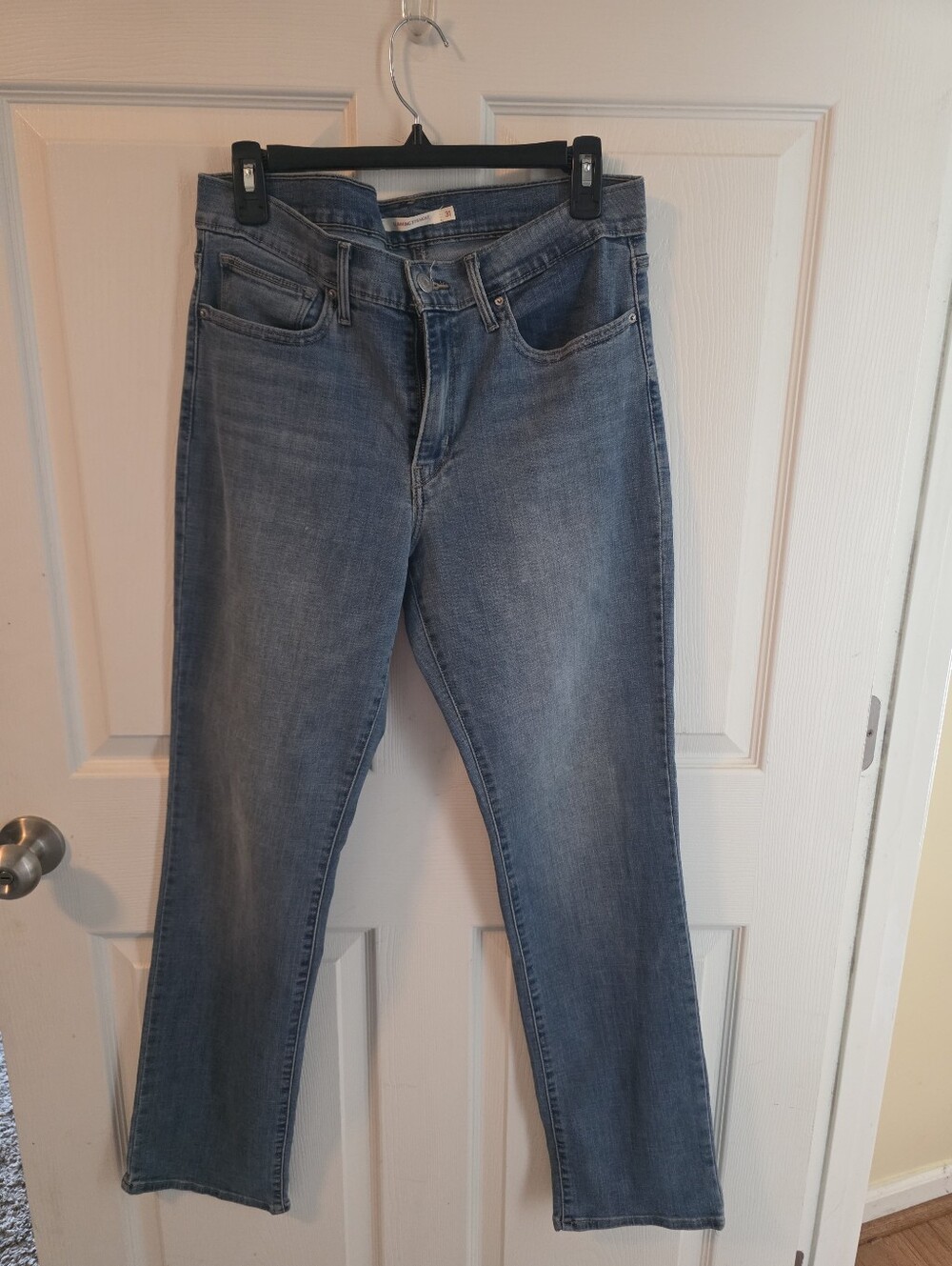Levi's Slimming Straight Denim Jeans